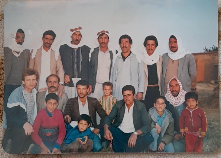 Öğretmen 40 yıl sonra köy okulunda öğrencileriyle buluştu