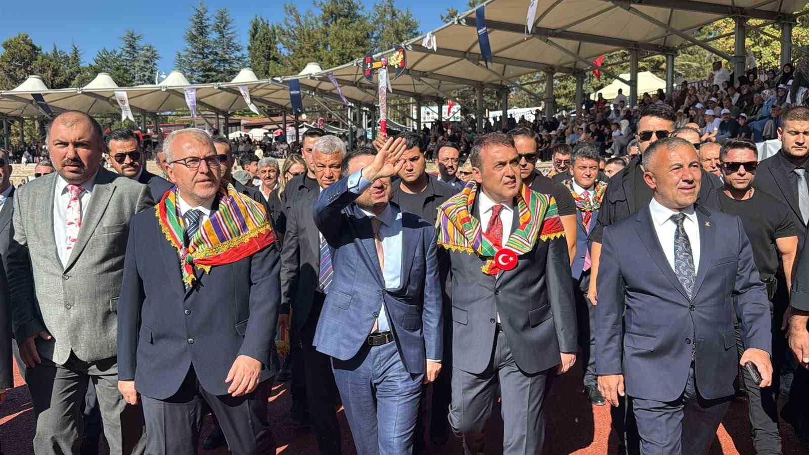 Adalet Bakanı Akın Gürlek Söğüt şenlikleri için ilçeye geldi