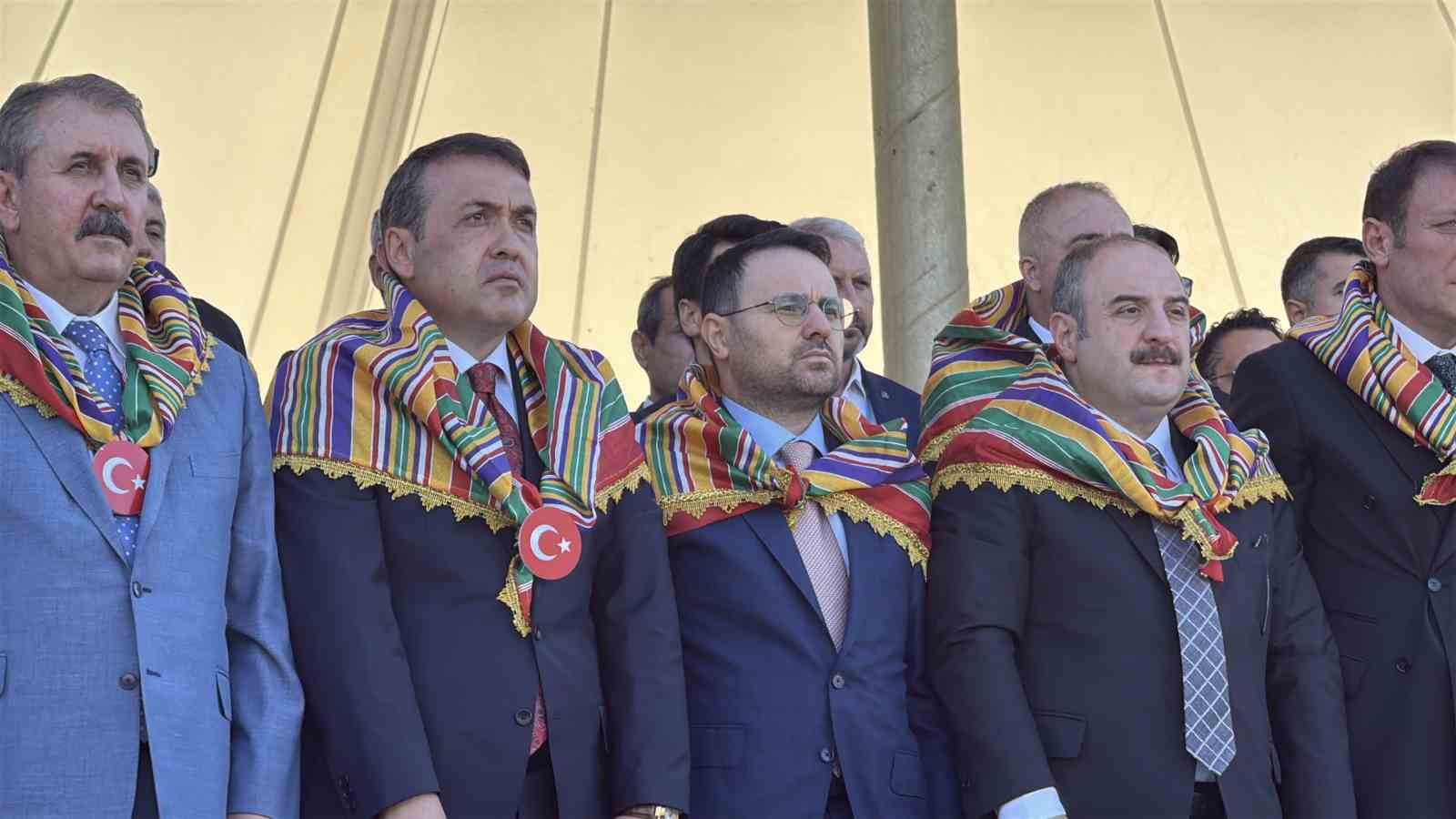 Adalet Bakanı Akın Gürlek Söğüt şenlikleri için ilçeye geldi