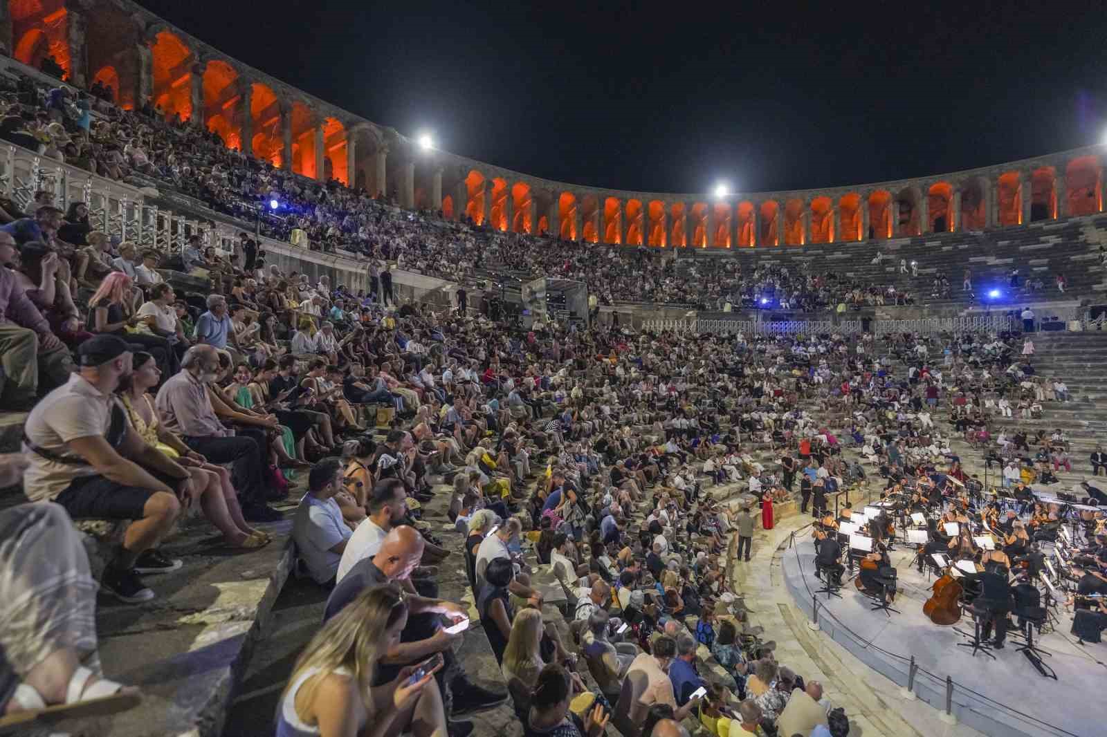 33. Uluslararası Aspendos Opera ve Bale Festivali ’Attila’ ile başladı