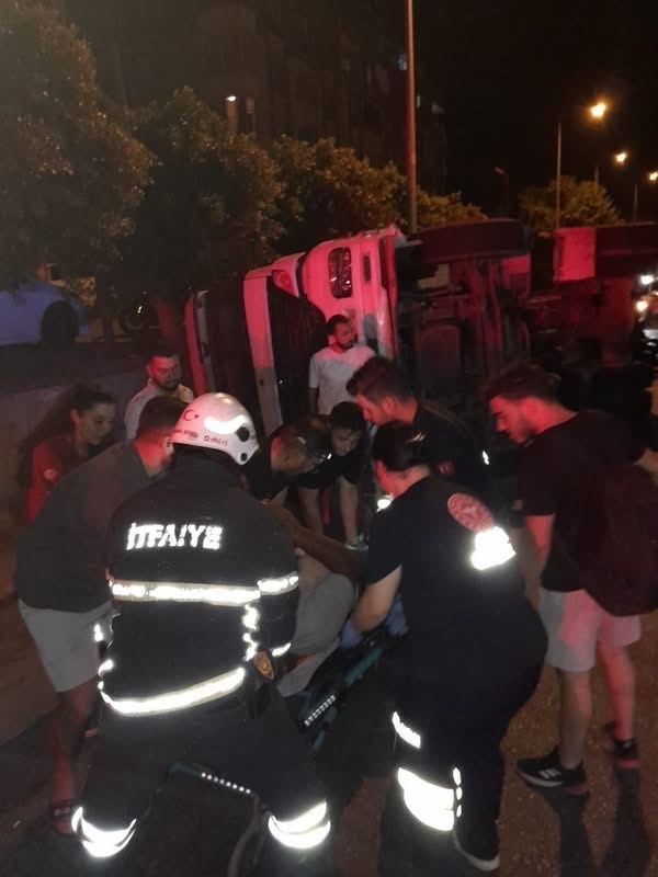 Belen’de devrilen kamyonun sürücüsü yaralandı