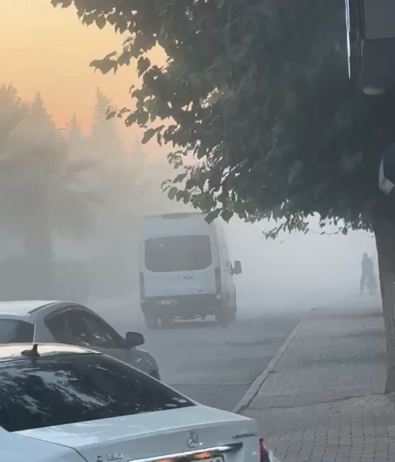 Mahallede toz hakim oldu