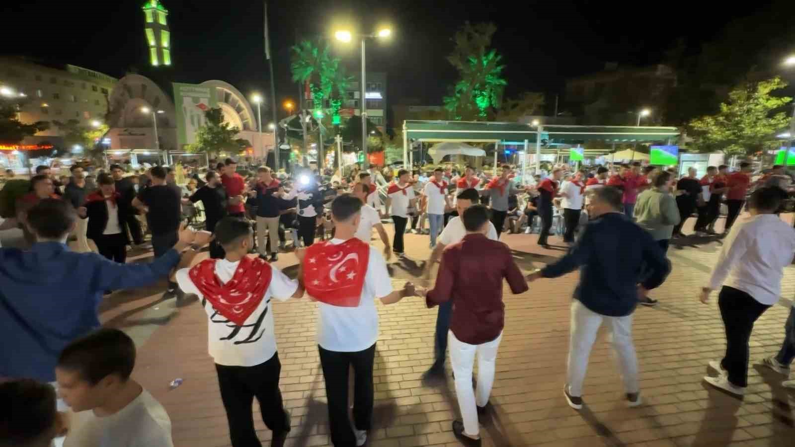 Bursa’da 50 asker adayı 100 yıllık gelenekle uğurlandı