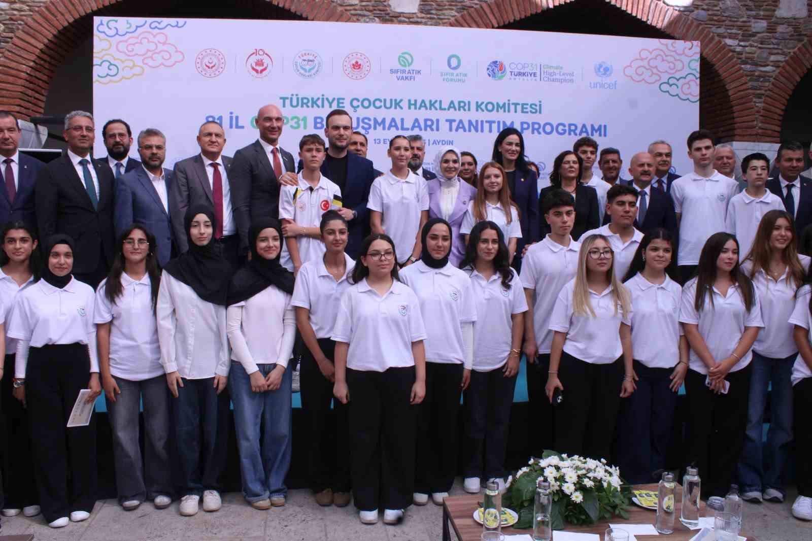 Aile ve Sosyal Hizmetler Bakanı Göktaş: "İklim değişikliğinin yükünü en fazla çocuklarımız taşıyor"