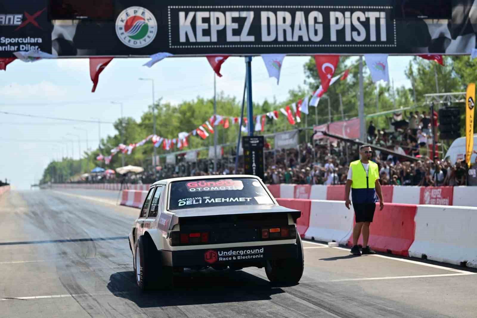 Türkiye Otodrag Şampiyonası Kepez’de nefes kesti