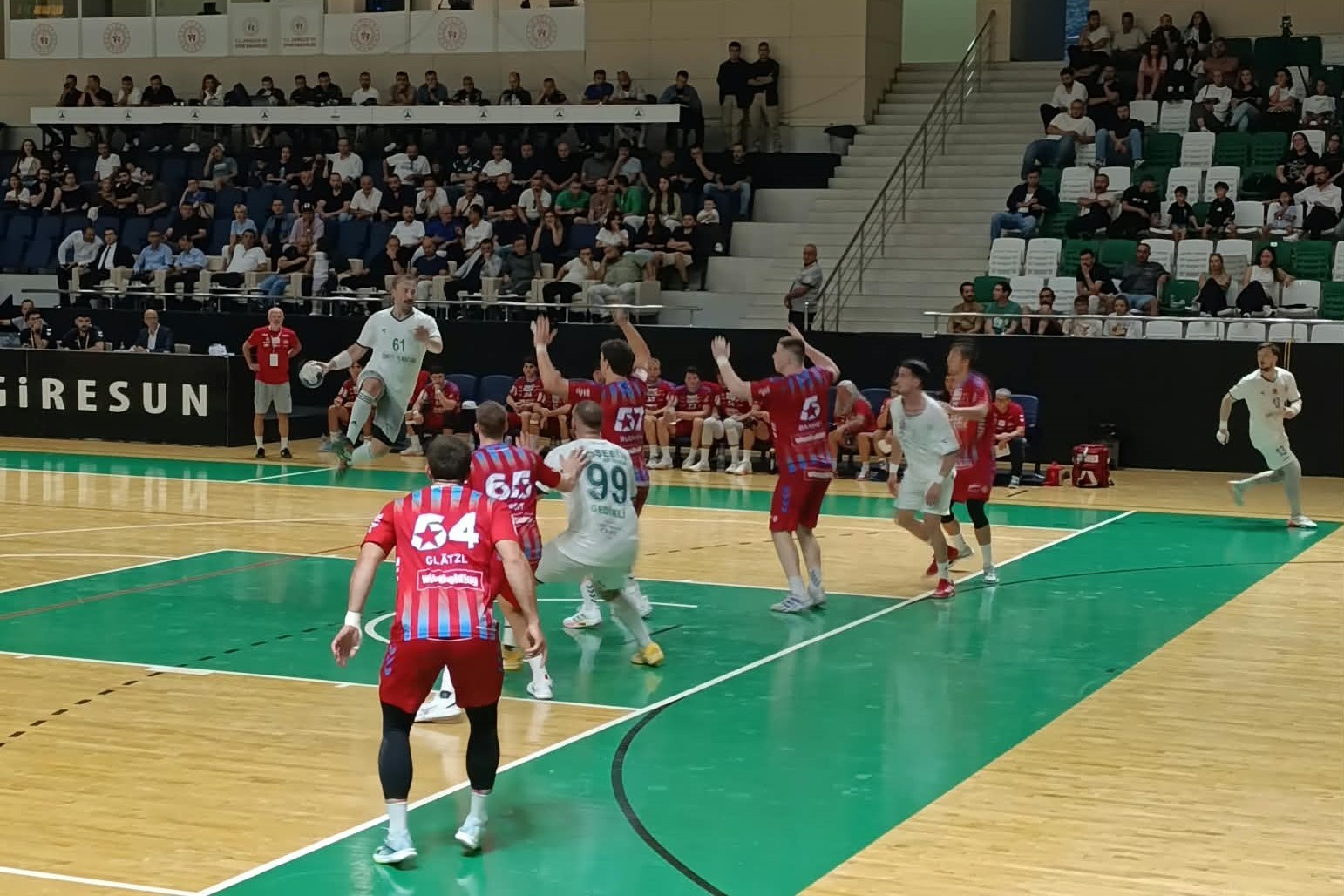 EHF Avrupa Kupası: Giresunspor: 28 - HC Fivers WAT Margareten: 40