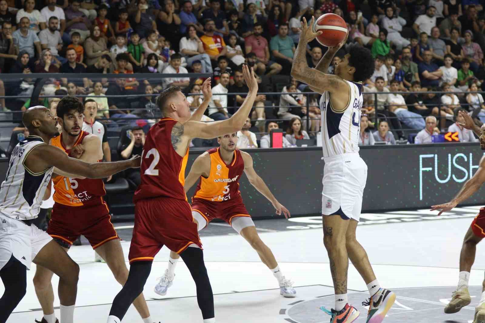 Hazırlık maçı: Çayırova Belediyesi: 75 - Galatasaray: 80