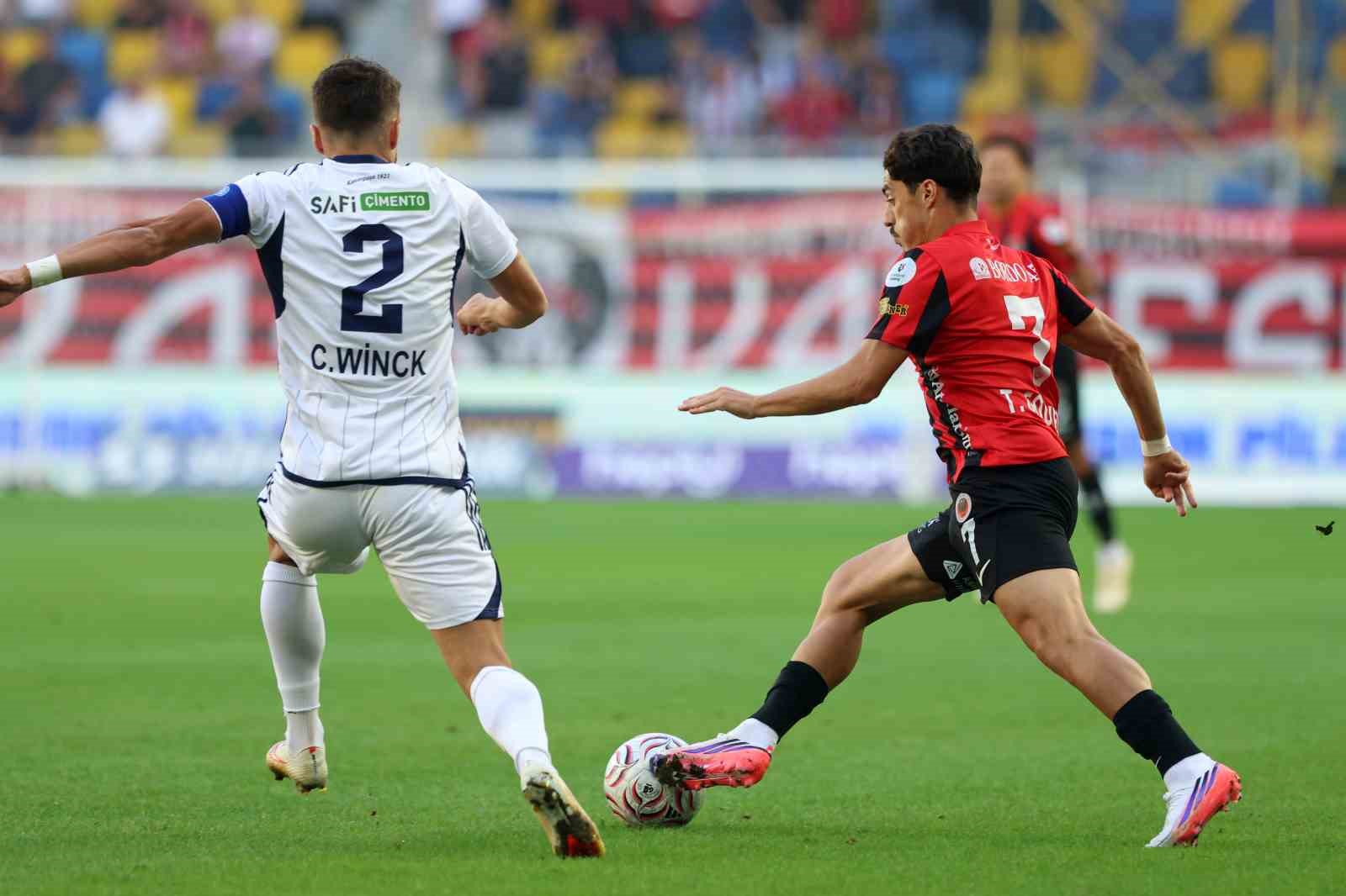Trendyol Süper Lig: Gençlerbirliği: 1 - Kasımpaşa: 2 (Maç sonucu)