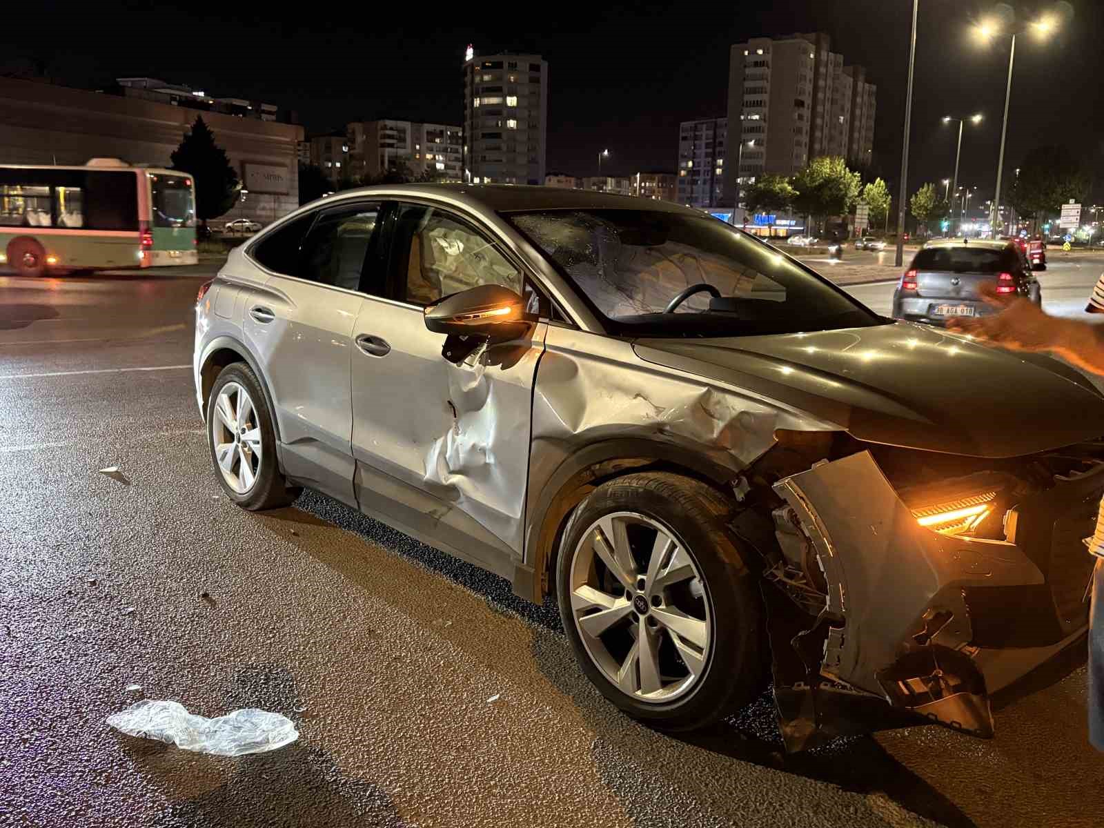 Kayseri’de otomobille çarpışan motosikletin sürücüsü yaralandı