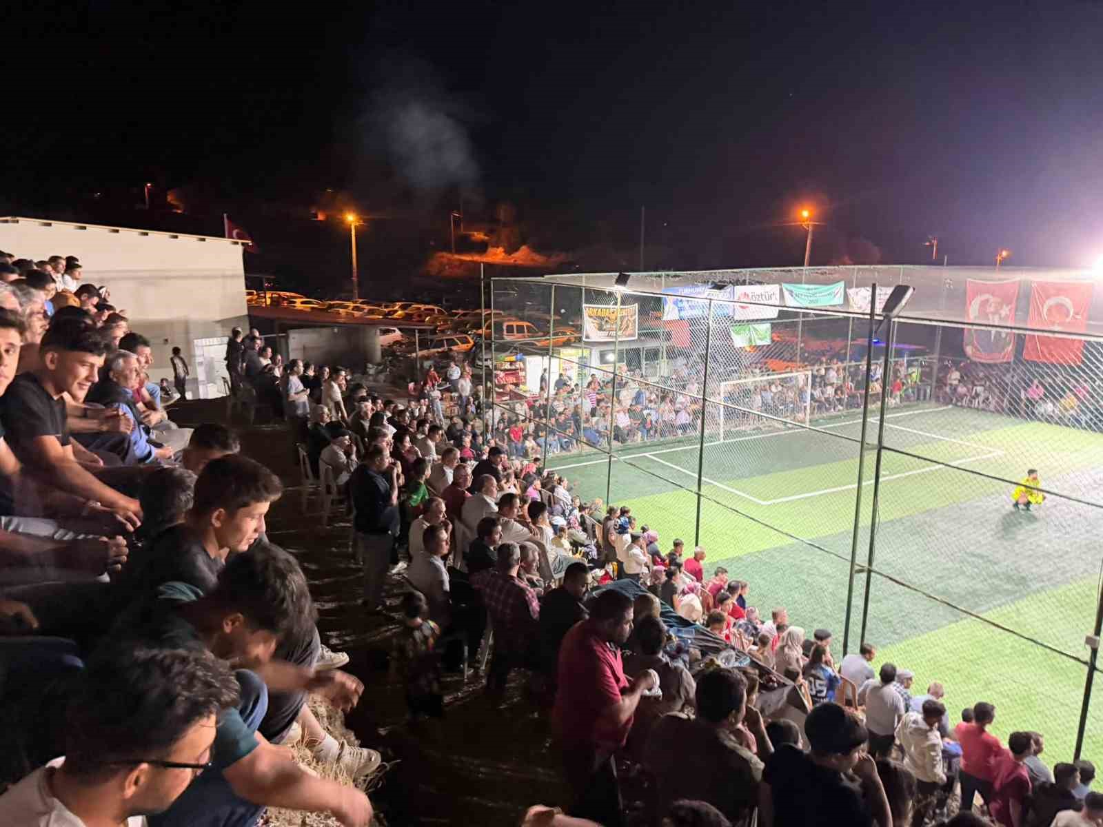 Karacören Futbol Turnuvası’nda şampiyon Dalama Spor oldu