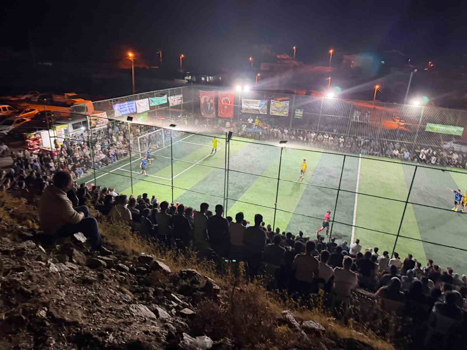 Karacören Futbol Turnuvası’nda şampiyon Dalama Spor oldu