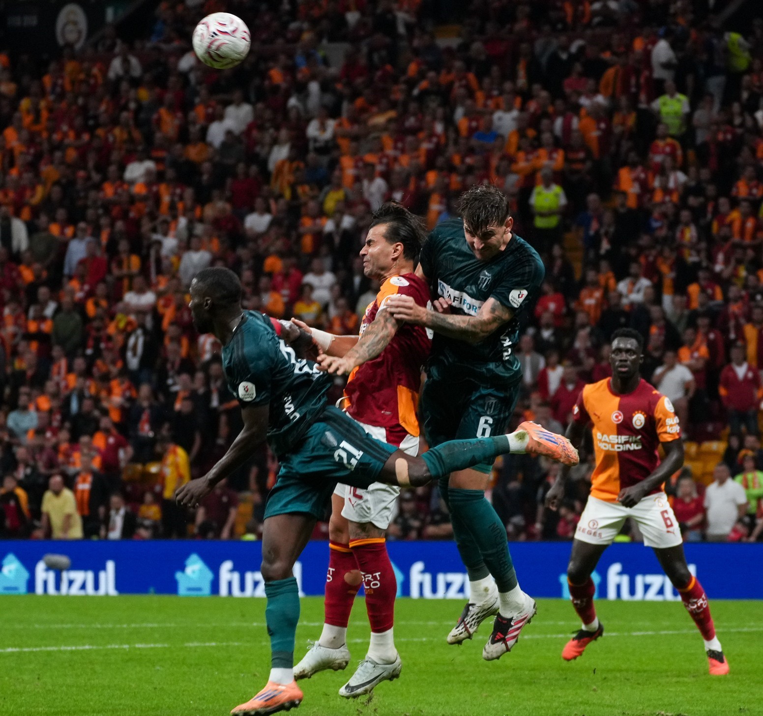 Trendyol Süper Lig: Galatasaray: 0 - Kocaelispor: 0 (İlk yarı)