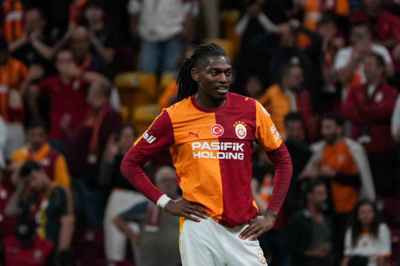 Trendyol Süper Lig: Galatasaray: 0 - Kocaelispor: 0 (İlk yarı)