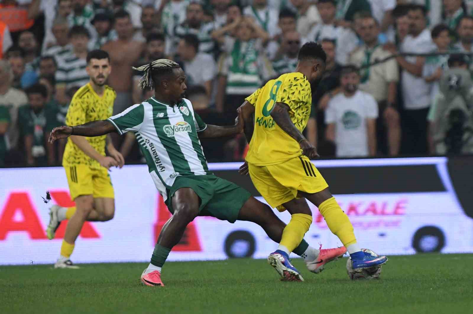 Trendyol 1. Lig: Bursaspor: 2 - Esenler Erokspor: 2