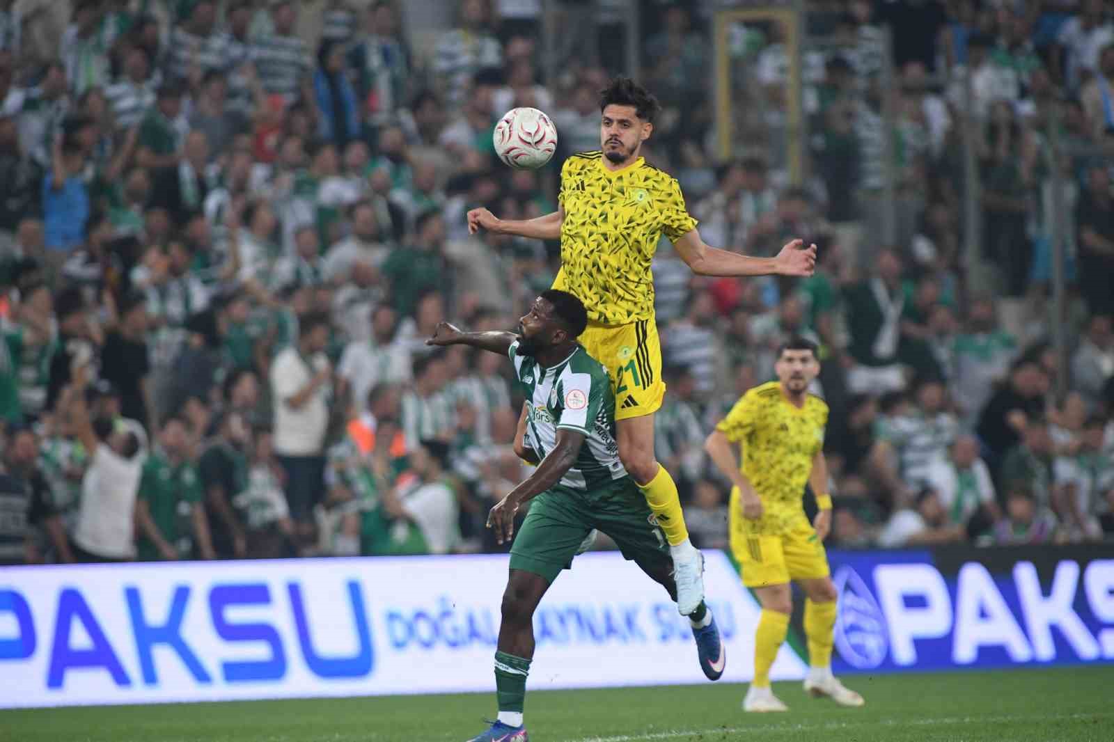 Trendyol 1. Lig: Bursaspor: 2 - Esenler Erokspor: 2