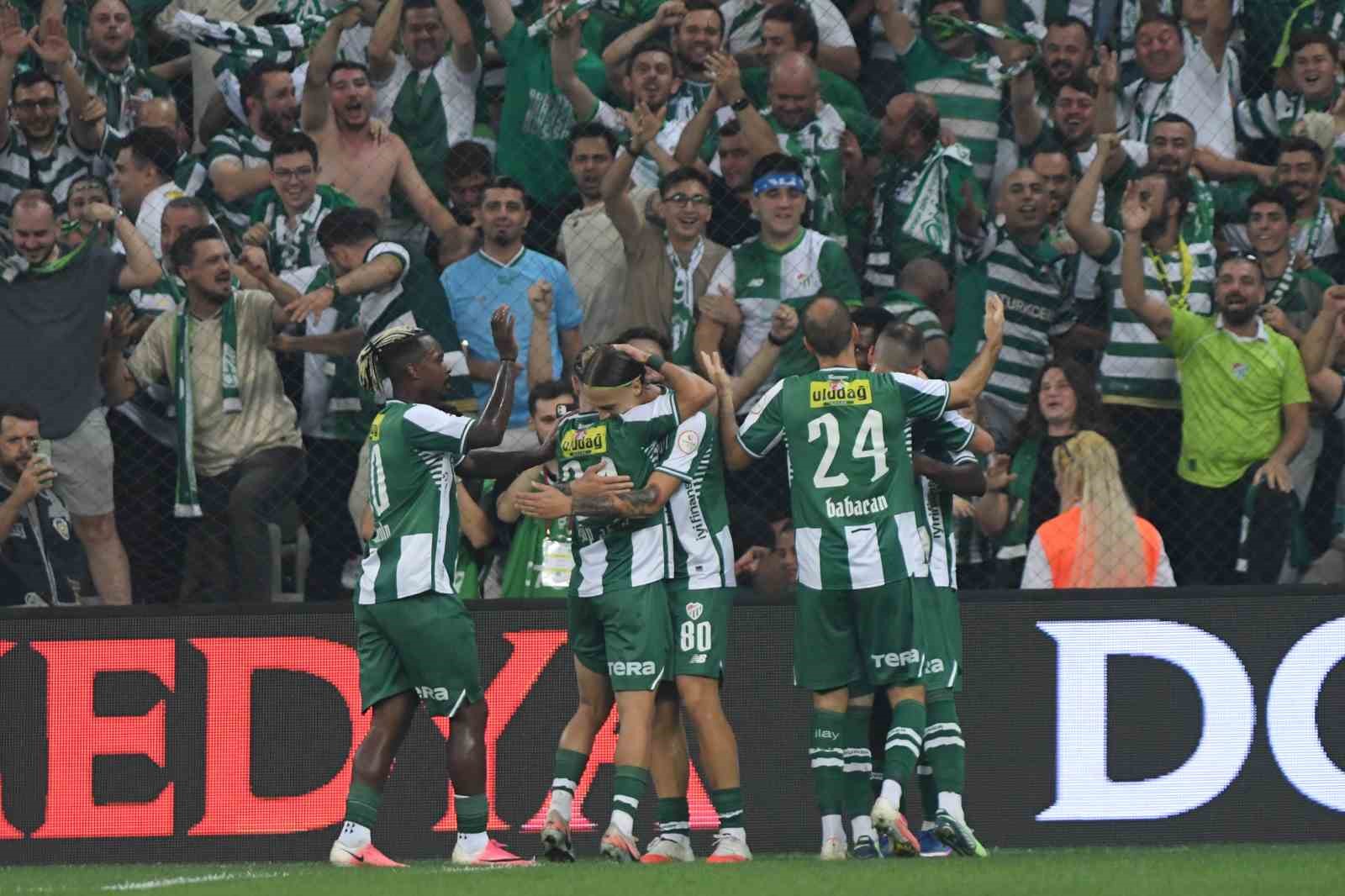 Trendyol 1. Lig: Bursaspor: 2 - Esenler Erokspor: 2