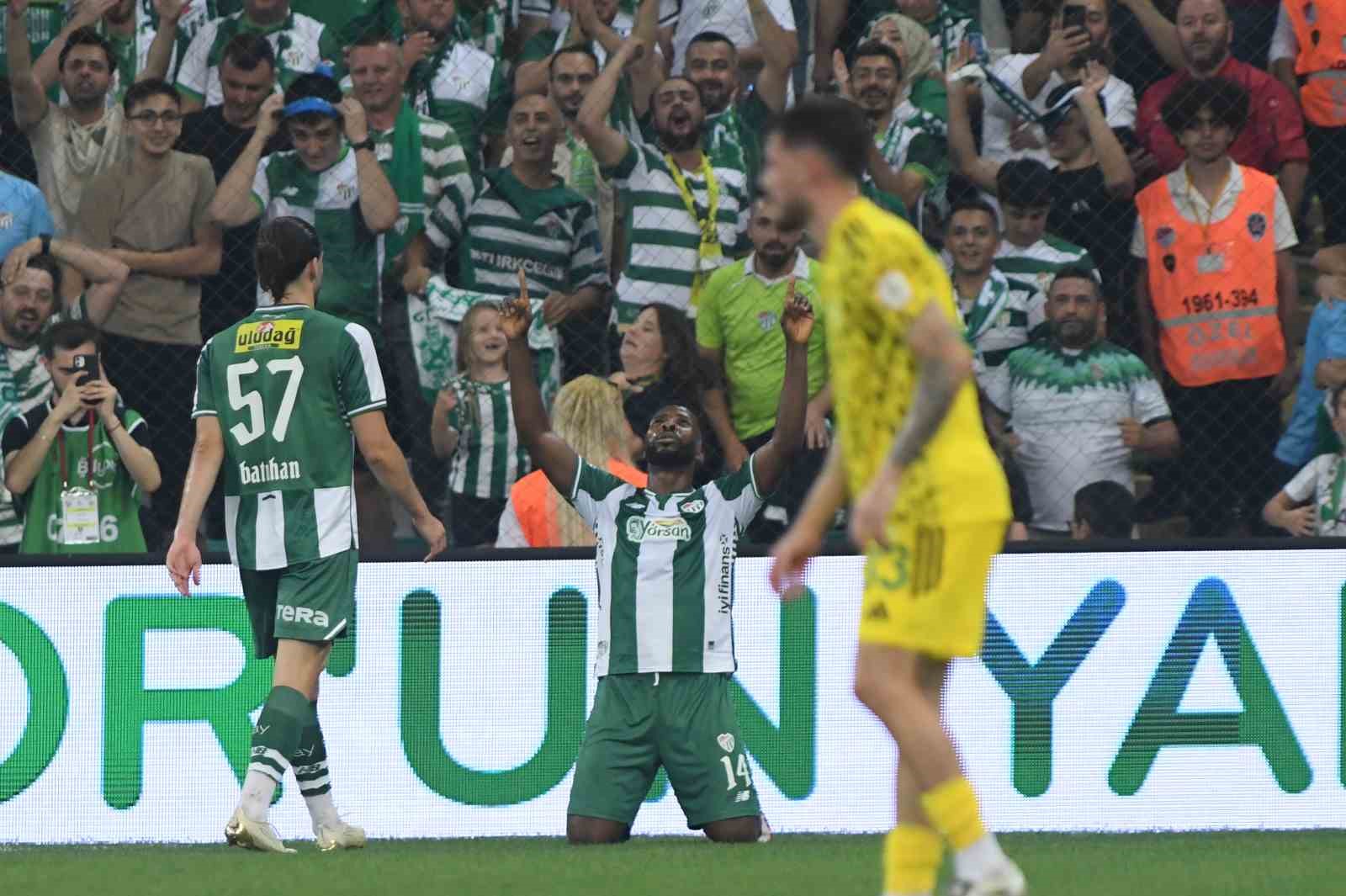 Trendyol 1. Lig: Bursaspor: 2 - Esenler Erokspor: 2