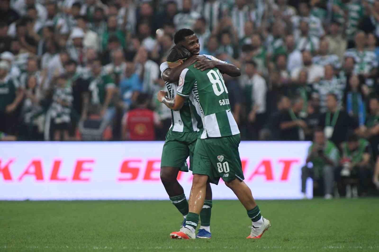 Trendyol 1. Lig: Bursaspor: 2 - Esenler Erokspor: 2