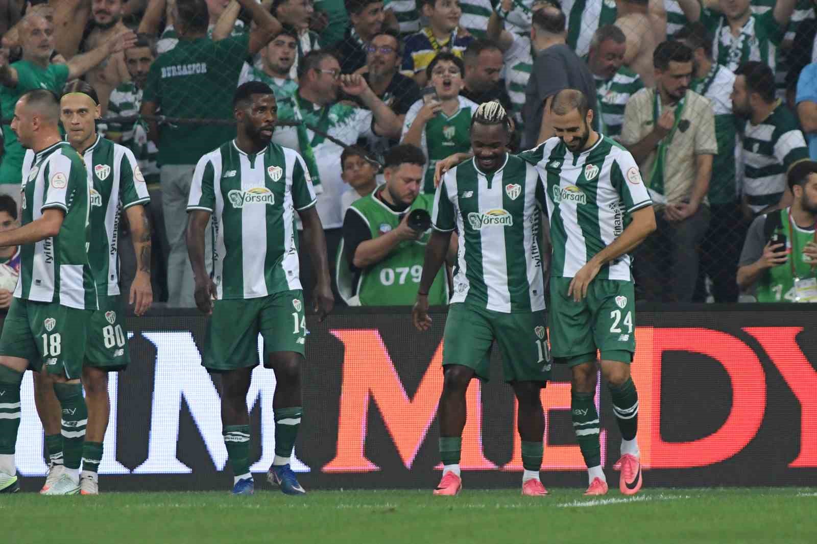 Trendyol 1. Lig: Bursaspor: 2 - Esenler Erokspor: 2