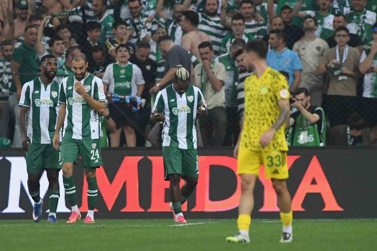 Trendyol 1. Lig: Bursaspor: 2 - Esenler Erokspor: 2