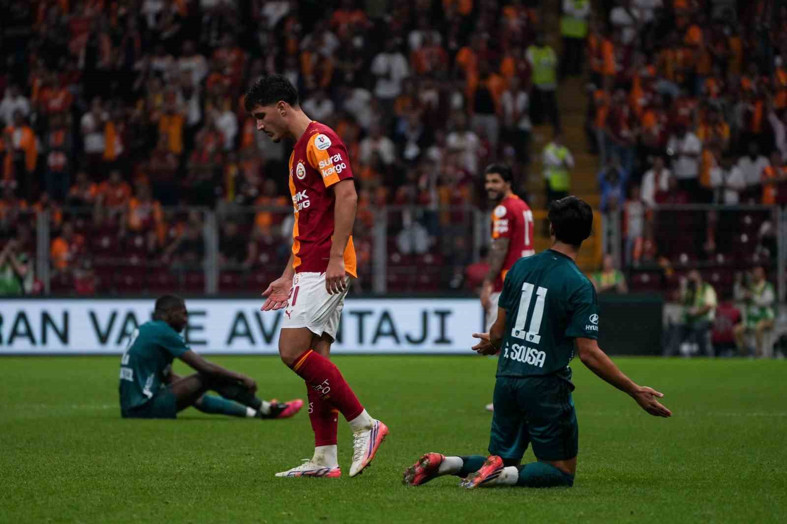 Trendyol Süper Lig: Galatasaray: 1 - Kocaelispor: 0 (Maç sonucu)