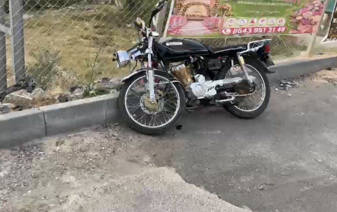 Osmaniye’de motosiklet ile otomobil çarpıştı: 1 yaralı
