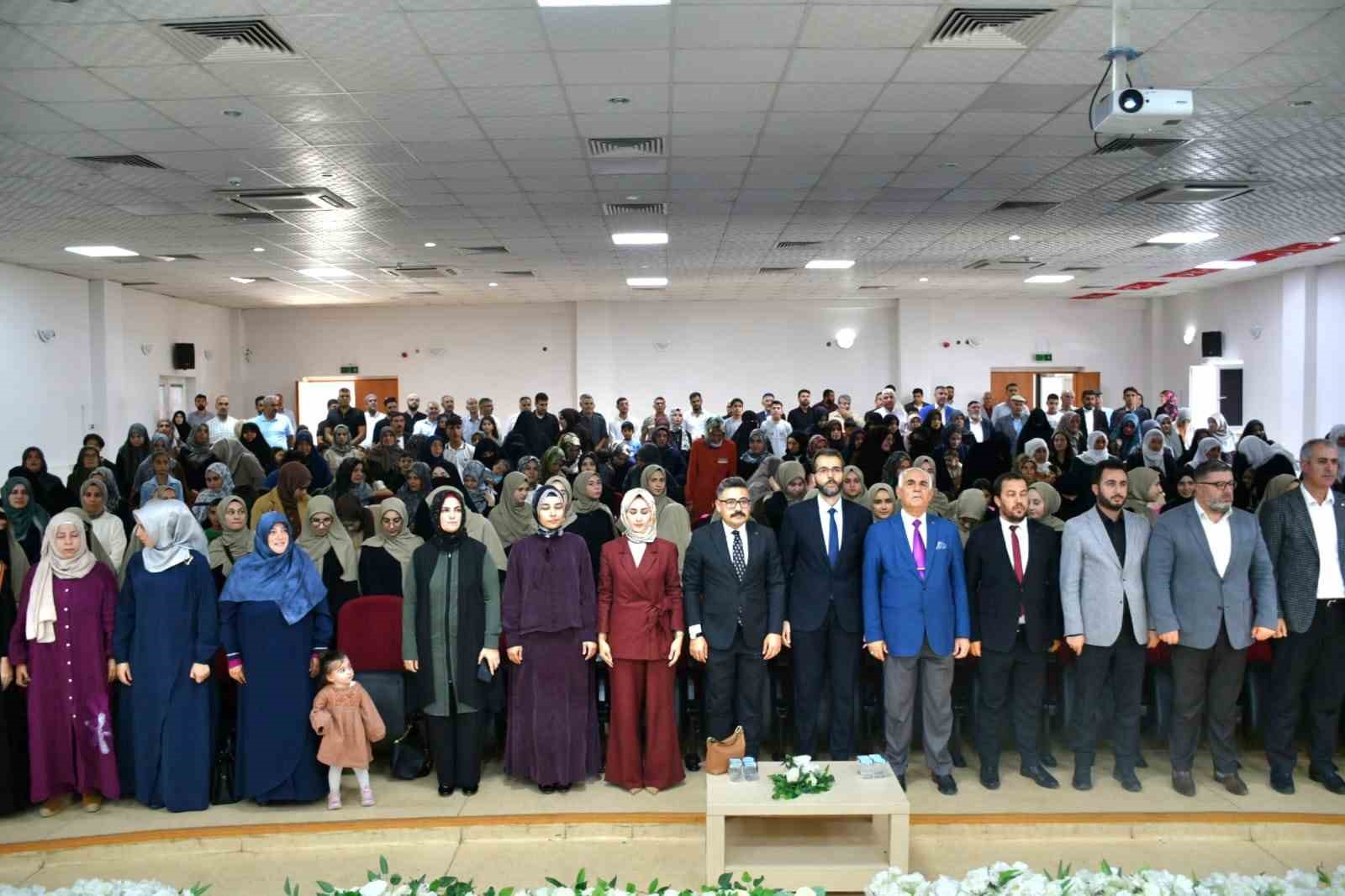 Adilcevaz’da ‘Hafızlık İcazet Merasimi’ yapıldı