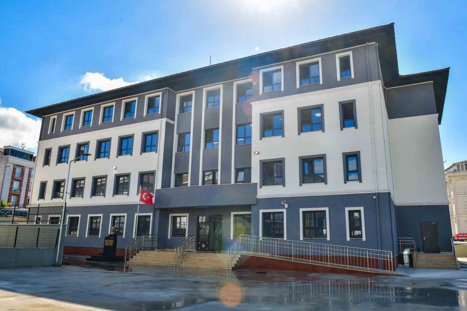 Esenyurt’ta eğitim için yoğun mesai