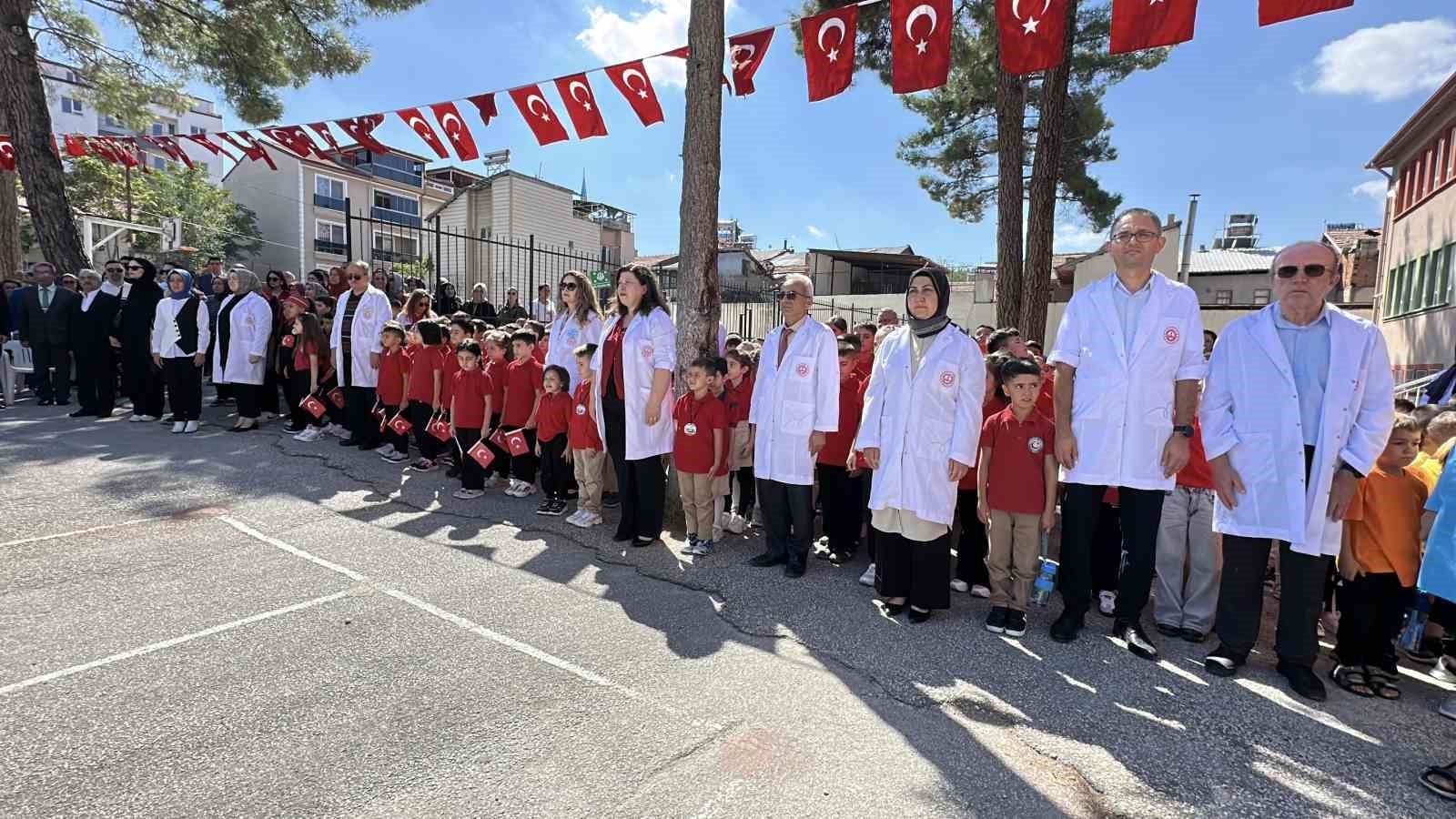 Burdur’da yeni eğitim öğretim yılı başladı: 41 bin 943 öğrenci ders başı yaptı