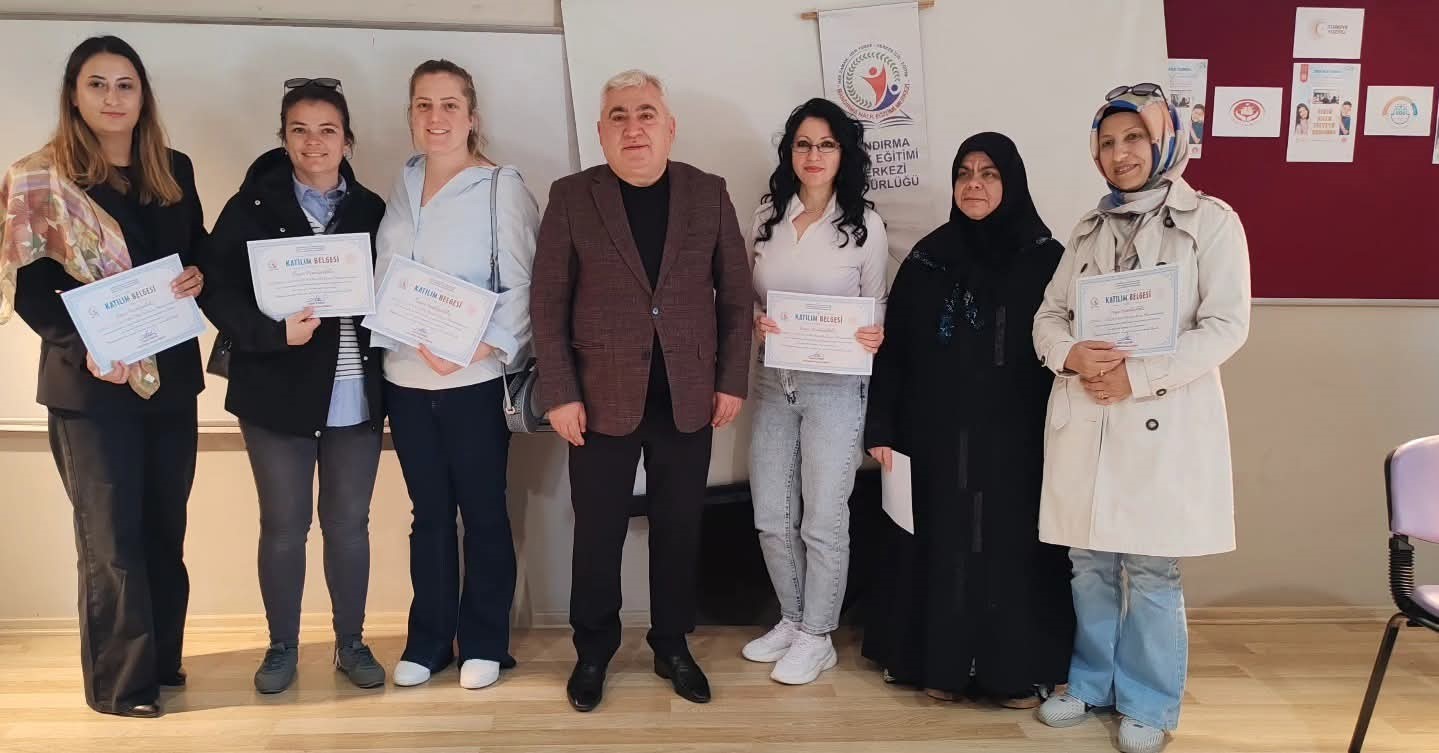 Bandırma’da Aile Yılı’nda dev eğitim hamlesi, kadınlar sanayide, veliler okulda güçleniyor