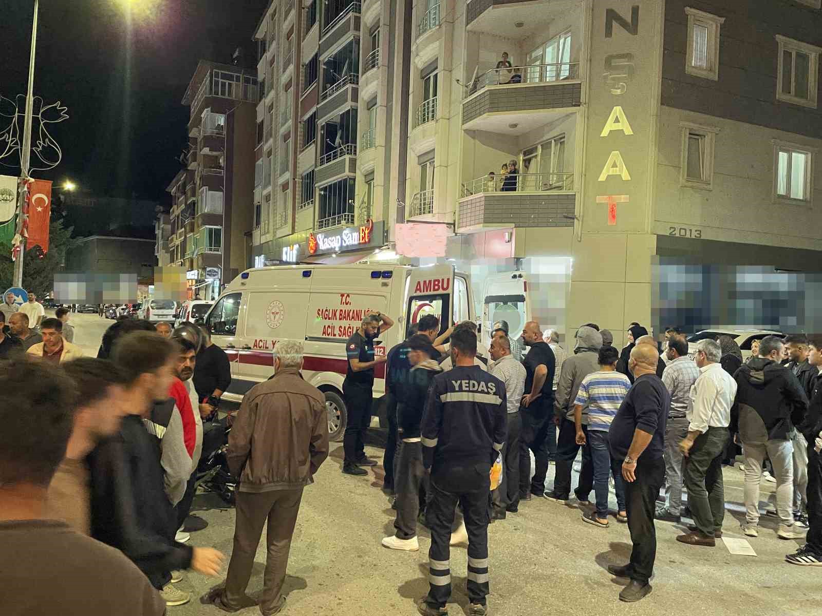 Motosiklet otomobille çarpıştı: 1 yaralı