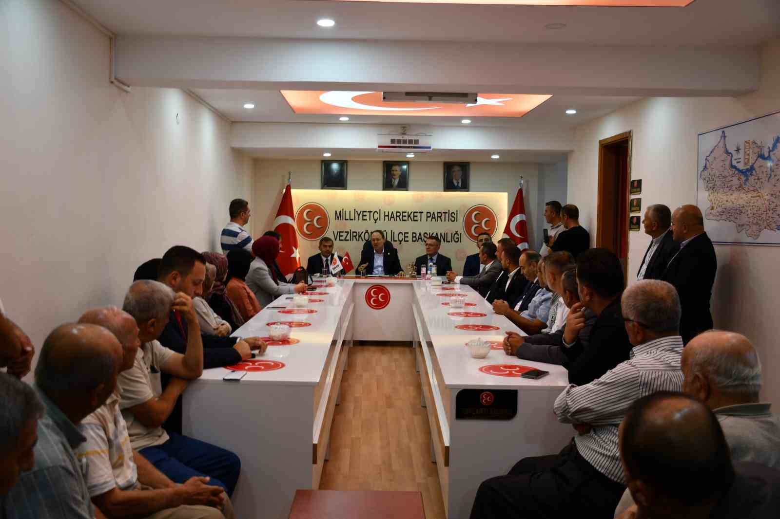 MHP’den Vezirköprü’ye hayırlı olsun ziyareti