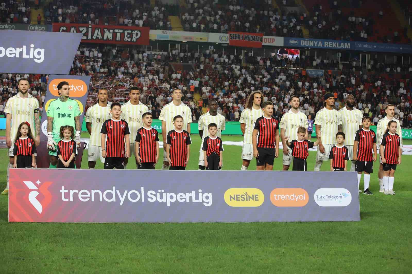 Trendyol Süper Lig: Gaziantep FK: 0 - Fenerbahçe: 0 (Maç devam ediyor)