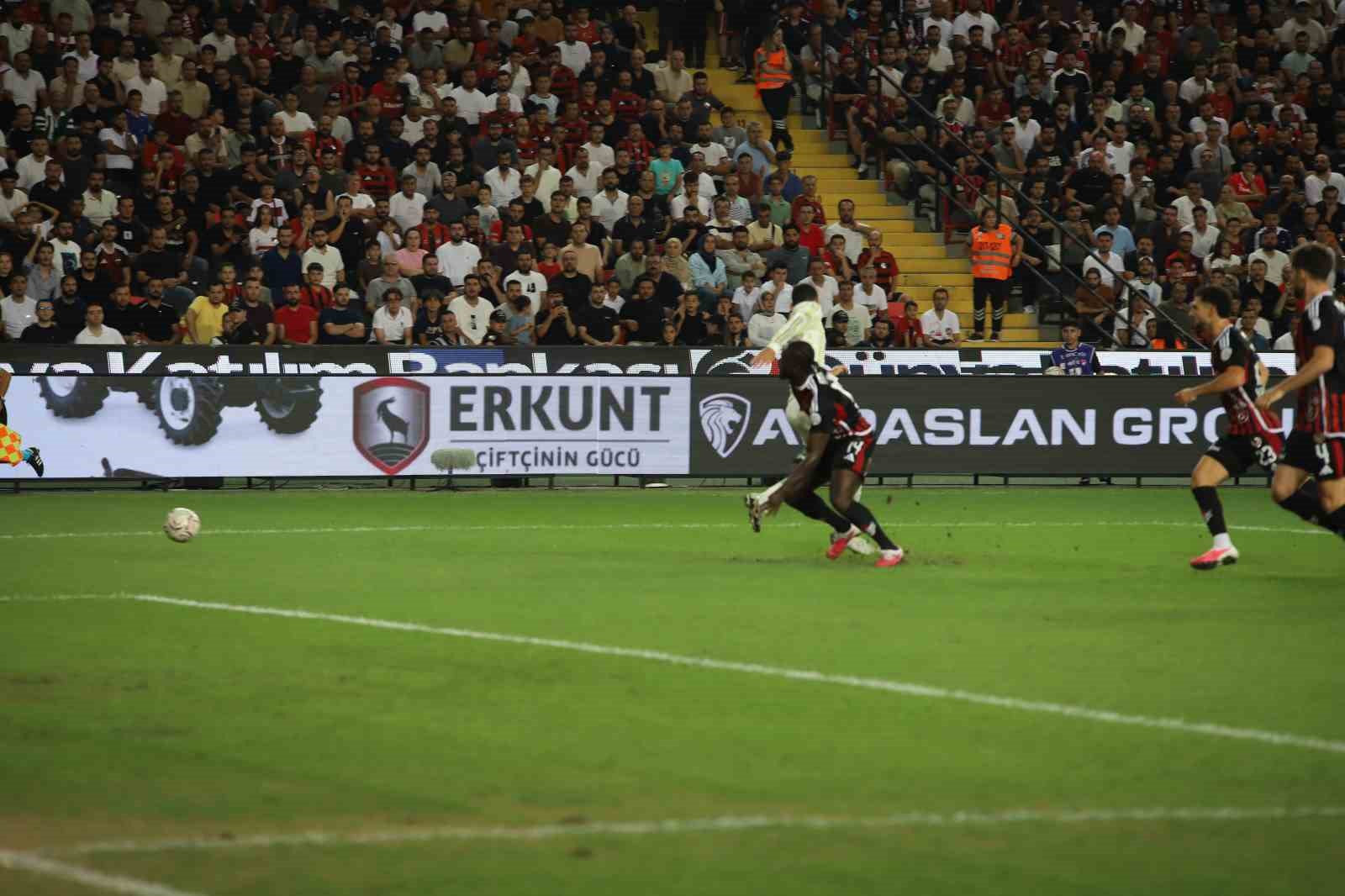 Trendyol Süper Lig: Gaziantep FK: 0 - Fenerbahçe: 0 (Maç devam ediyor)