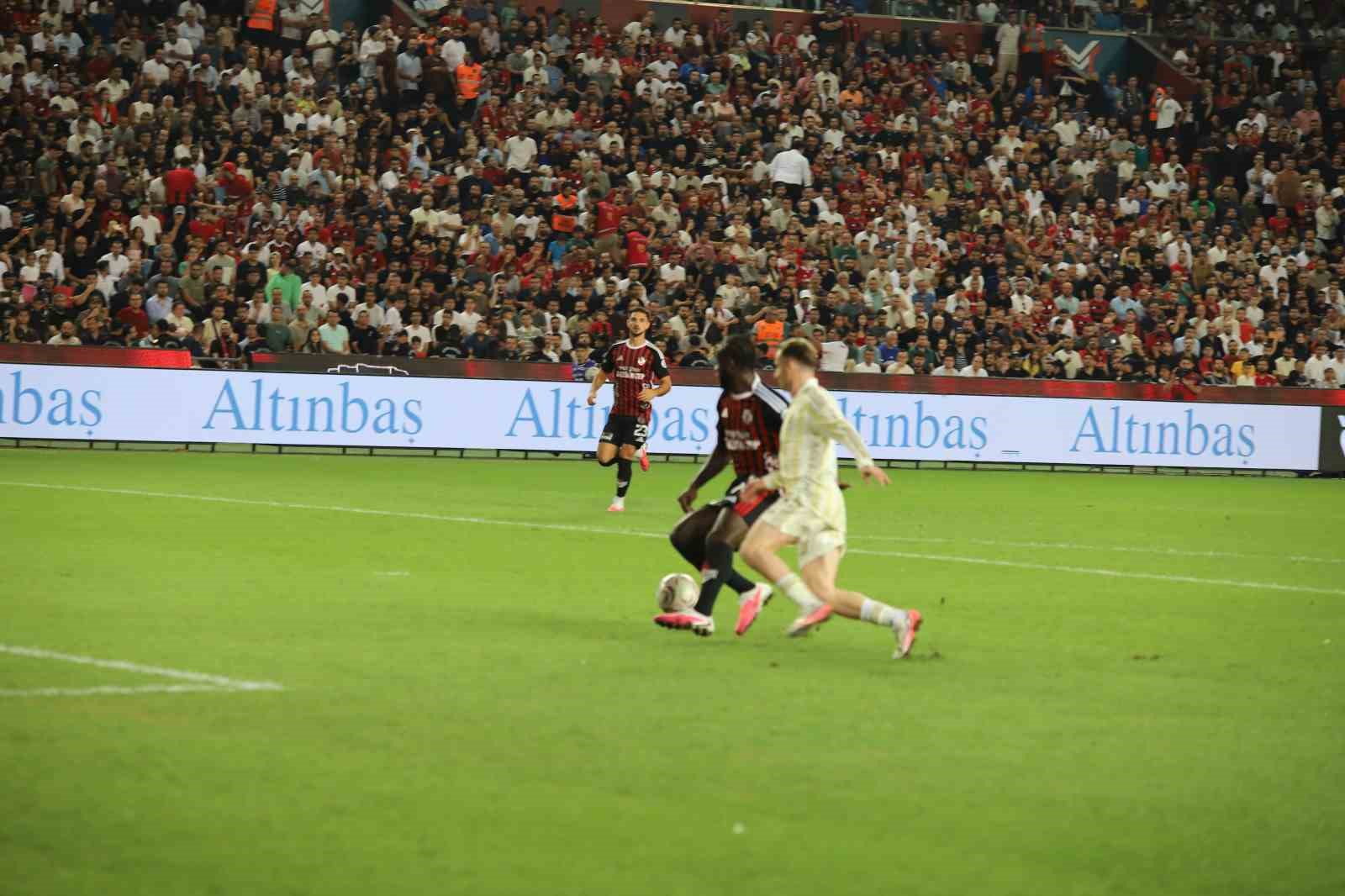 Trendyol Süper Lig: Gaziantep FK: 0 - Fenerbahçe: 0 (Maç devam ediyor)