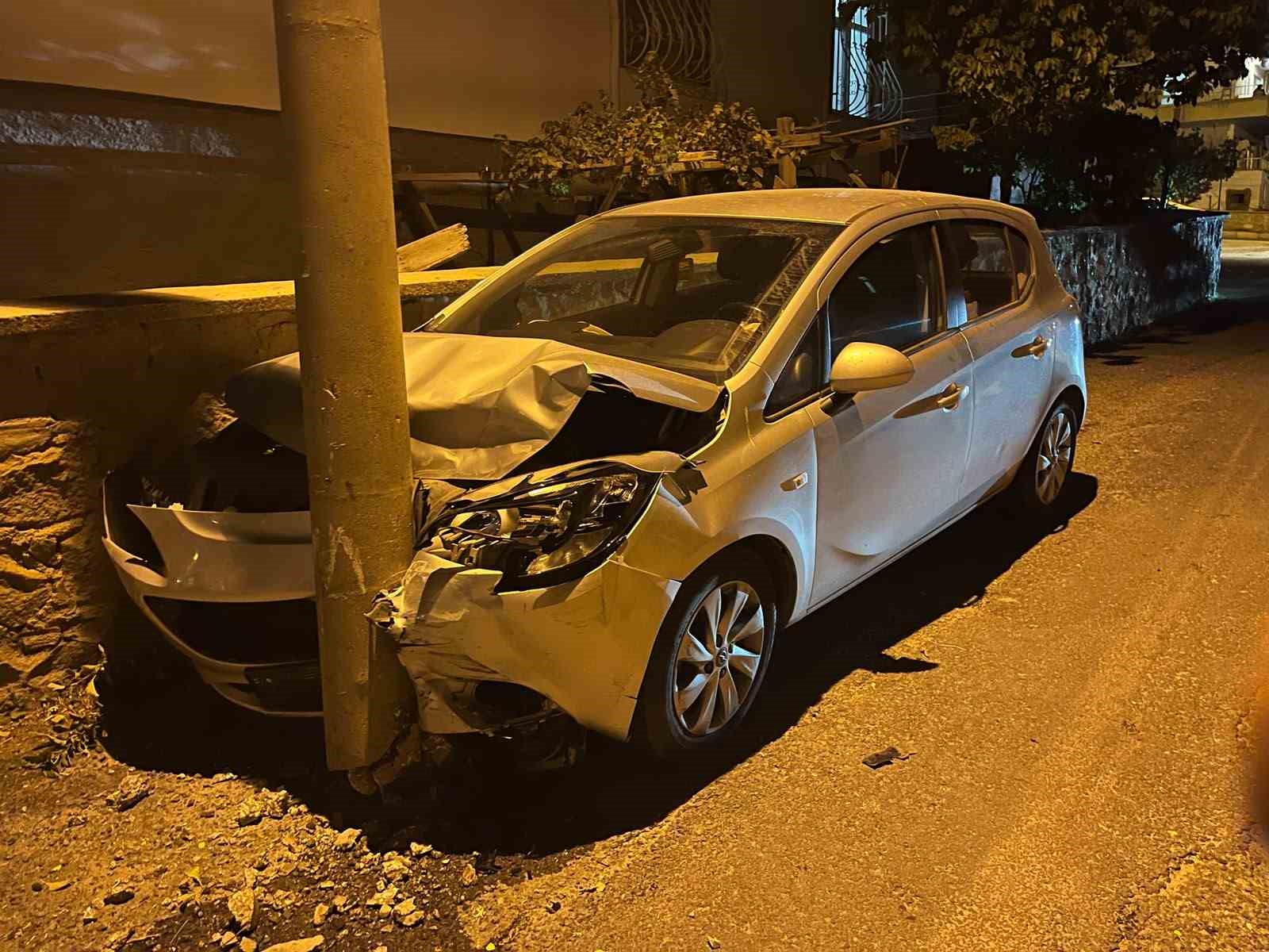 Niğde’de iki otomobil çarpıştı: 5 yaralı