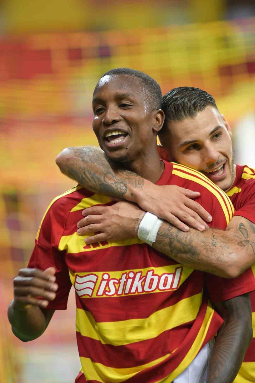 Daniel Moreno’dan 2 maçta 4 gol