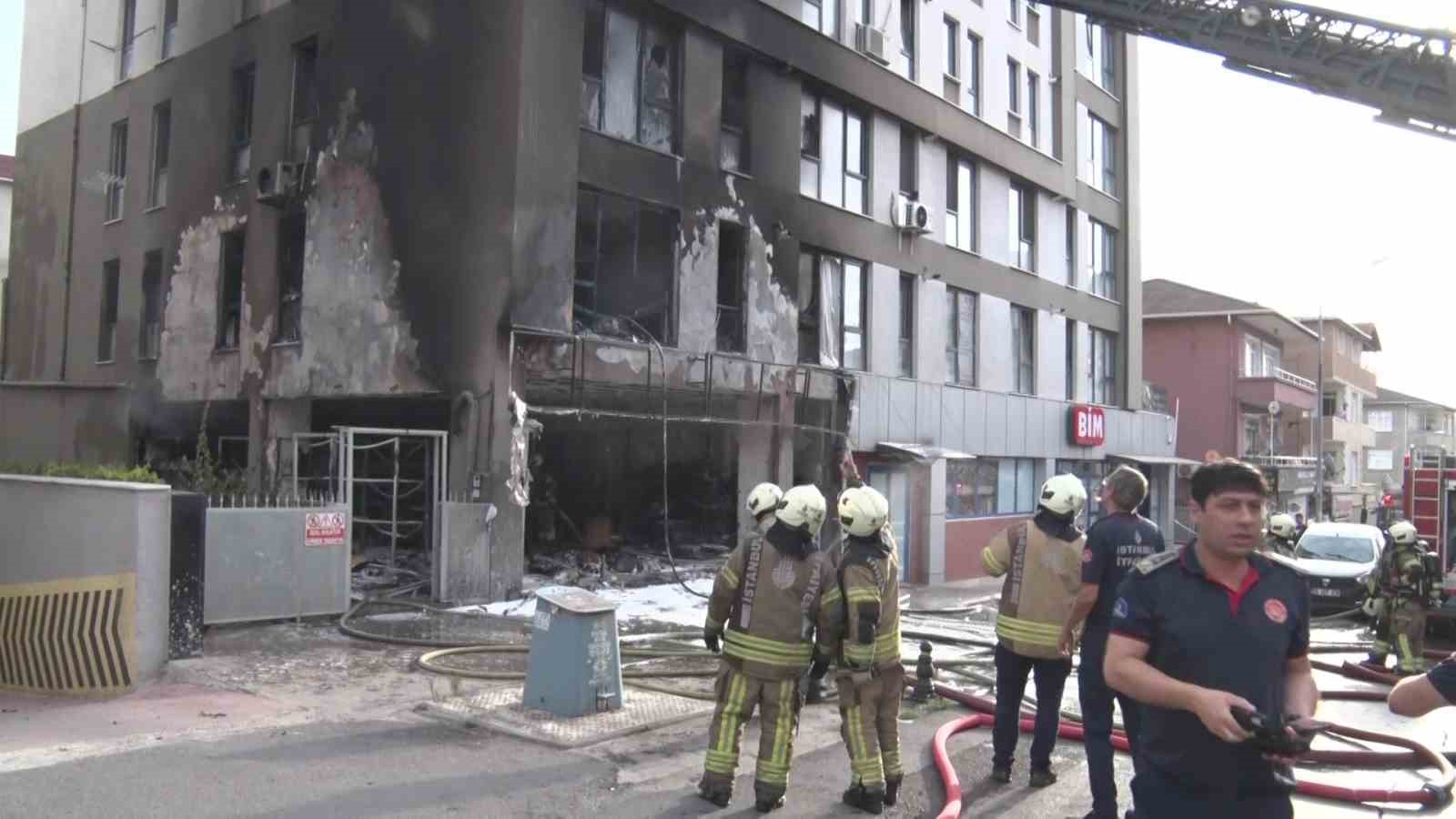 Pendik’te korkutan iş yeri yangını