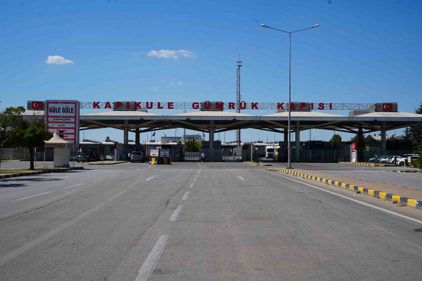 Tır şoförleri Kapıkule’de Schengen vizesi sorununa dikkat çekti