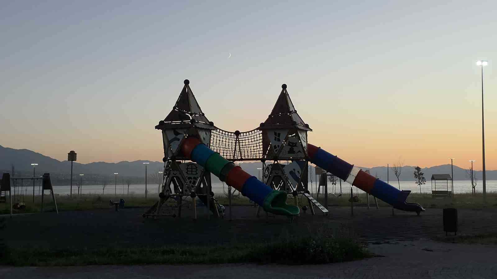 Van semalarında hilal ay ve Venüs aynı karede