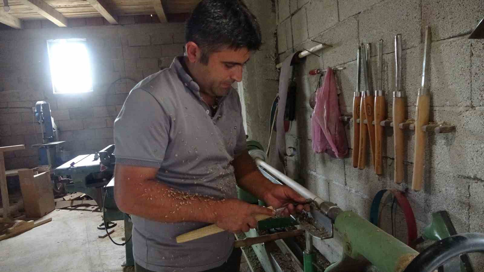 Yozgatlı baston ustasının el emeği eserleri, siyasetçilerin ve gurbetçilerin gözdesi oldu
