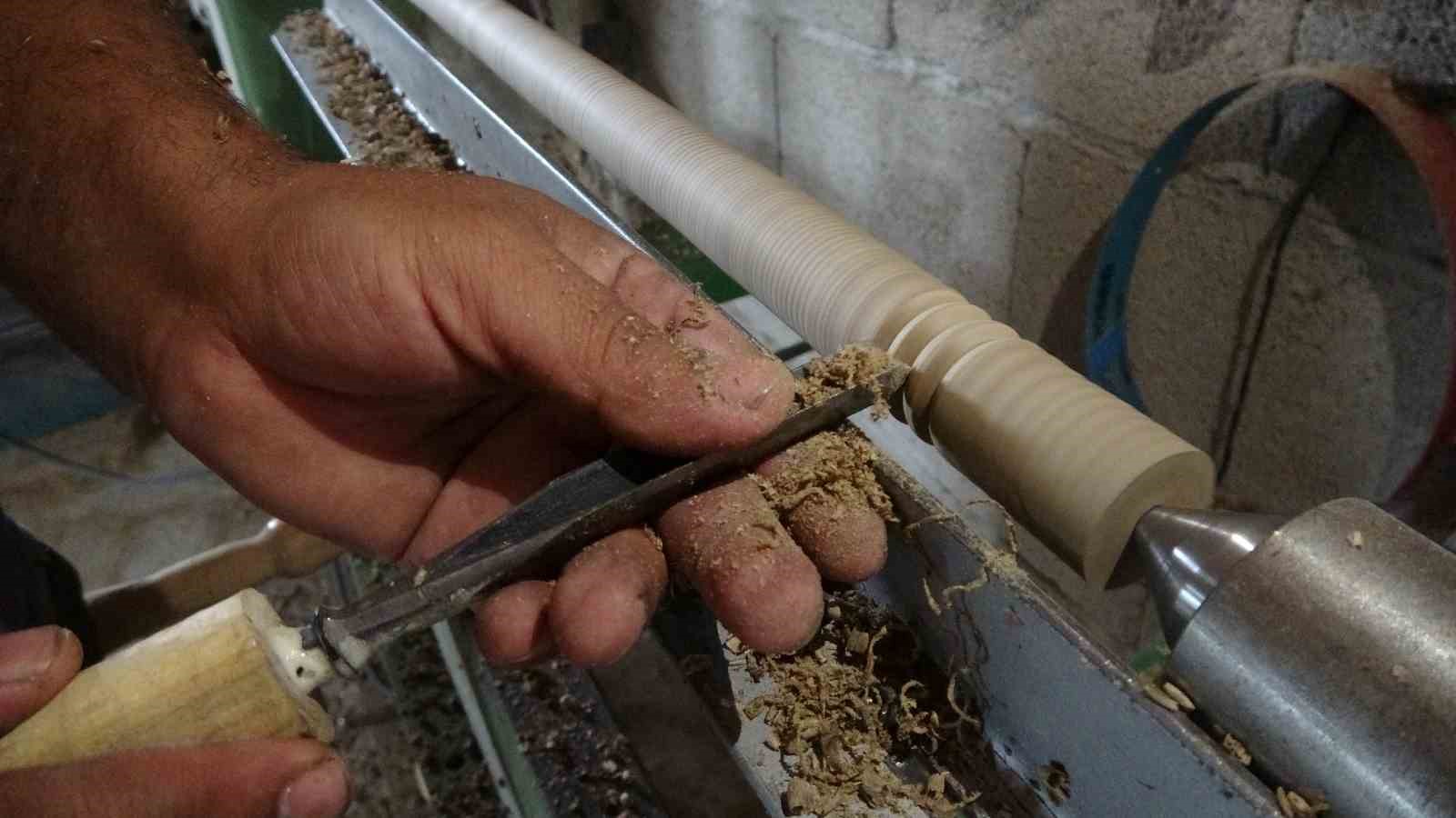 Yozgatlı baston ustasının el emeği eserleri, siyasetçilerin ve gurbetçilerin gözdesi oldu