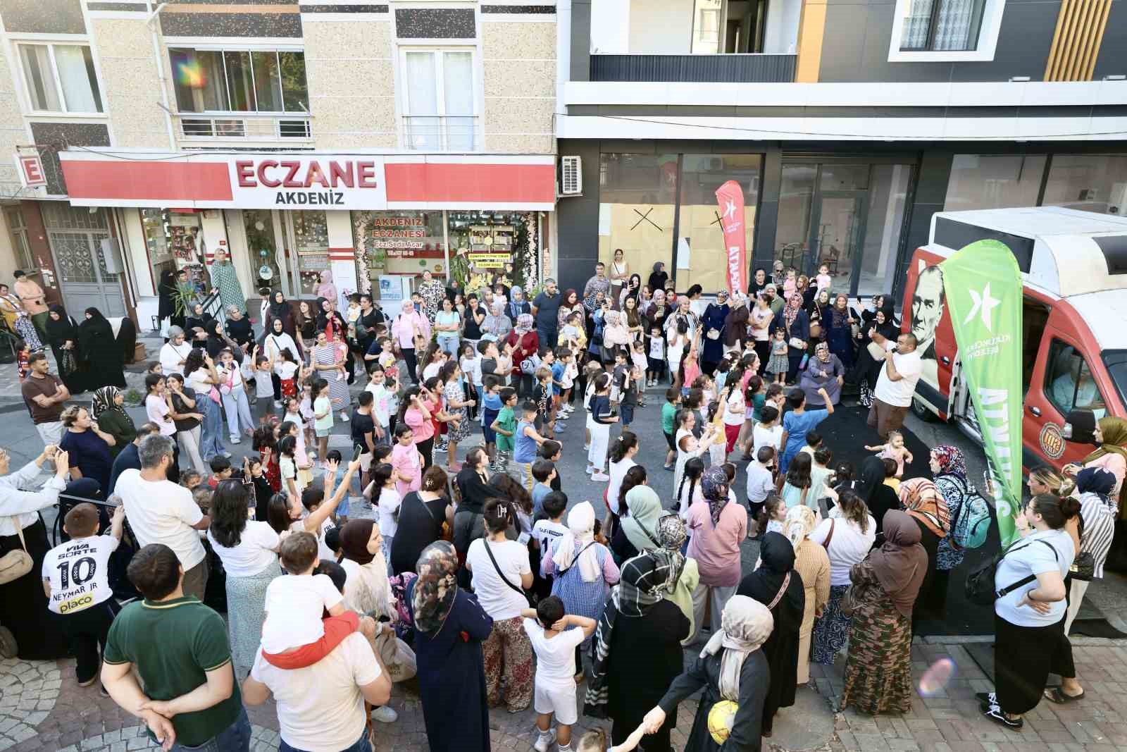 Küçükçekmece’de ’Sokakta Oyun Var’a yoğun ilgi