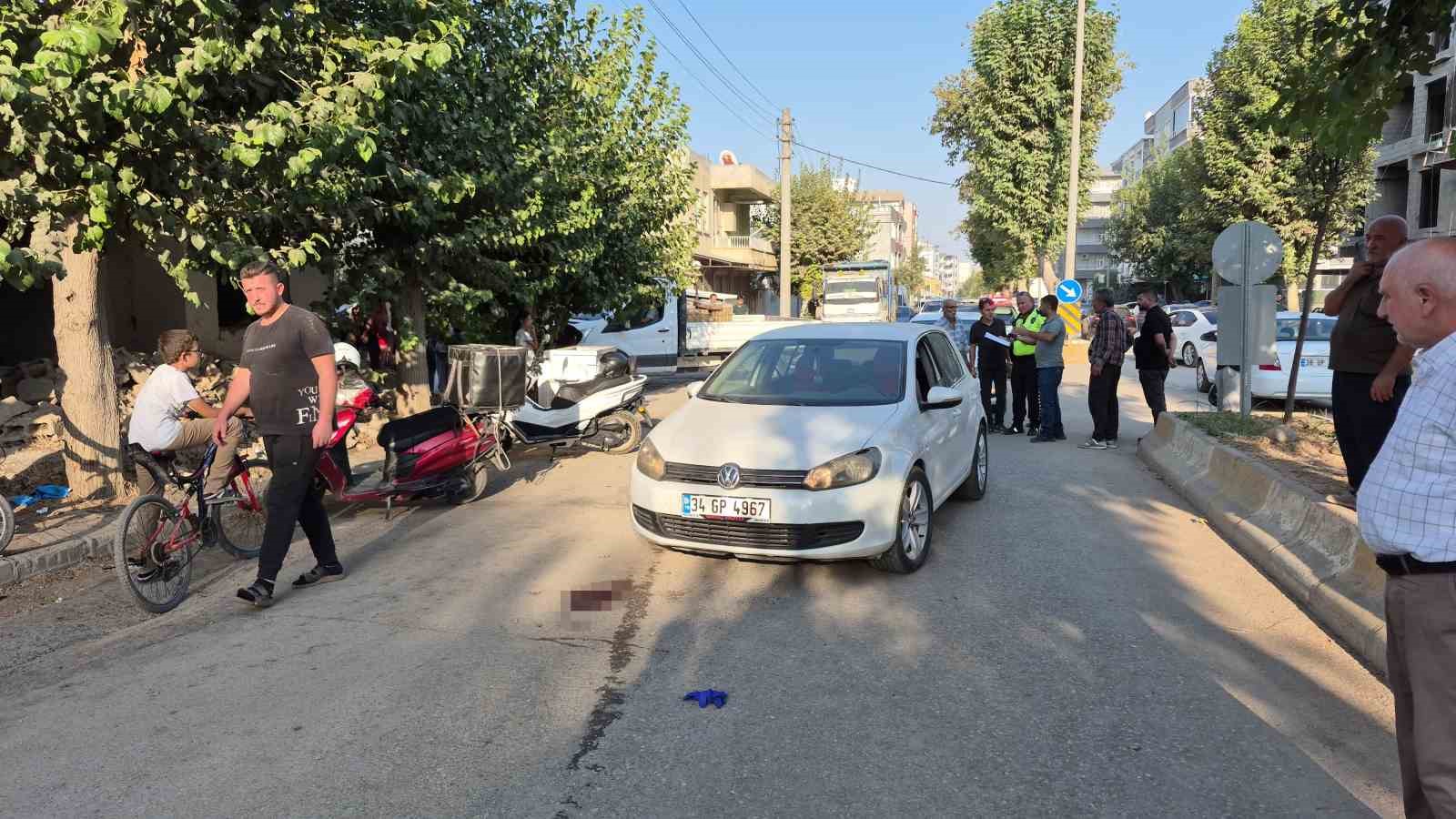 Otomobilin çarptığı yaya yaralandı