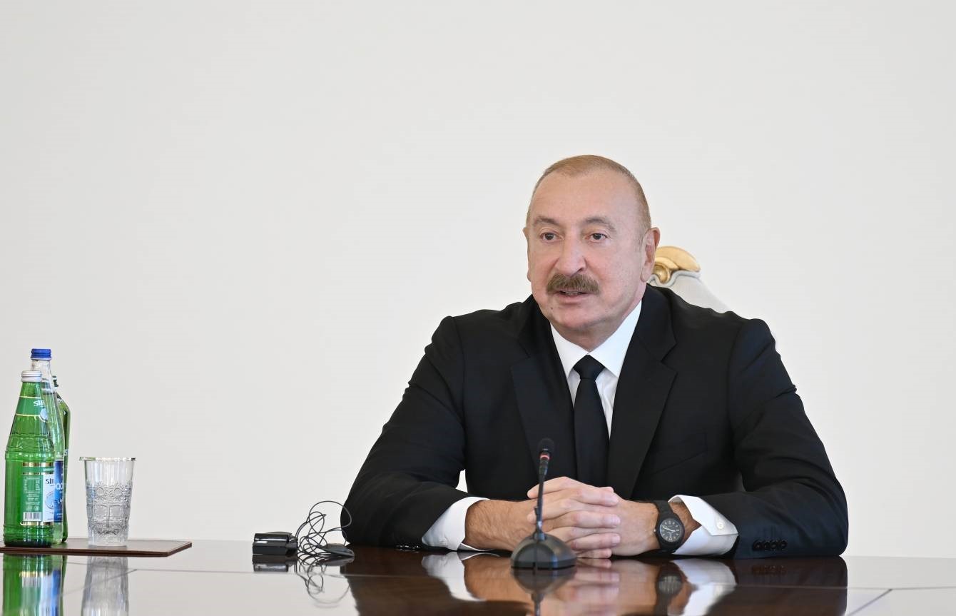Aliyev: "İslam dünyasına karşı ilan edilmemiş bir savaş var ve İslamofobi bunun küçük bir parçası"