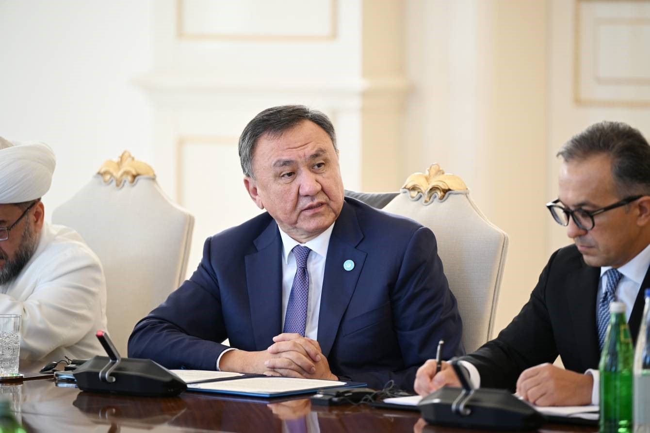 Aliyev: "İslam dünyasına karşı ilan edilmemiş bir savaş var ve İslamofobi bunun küçük bir parçası"