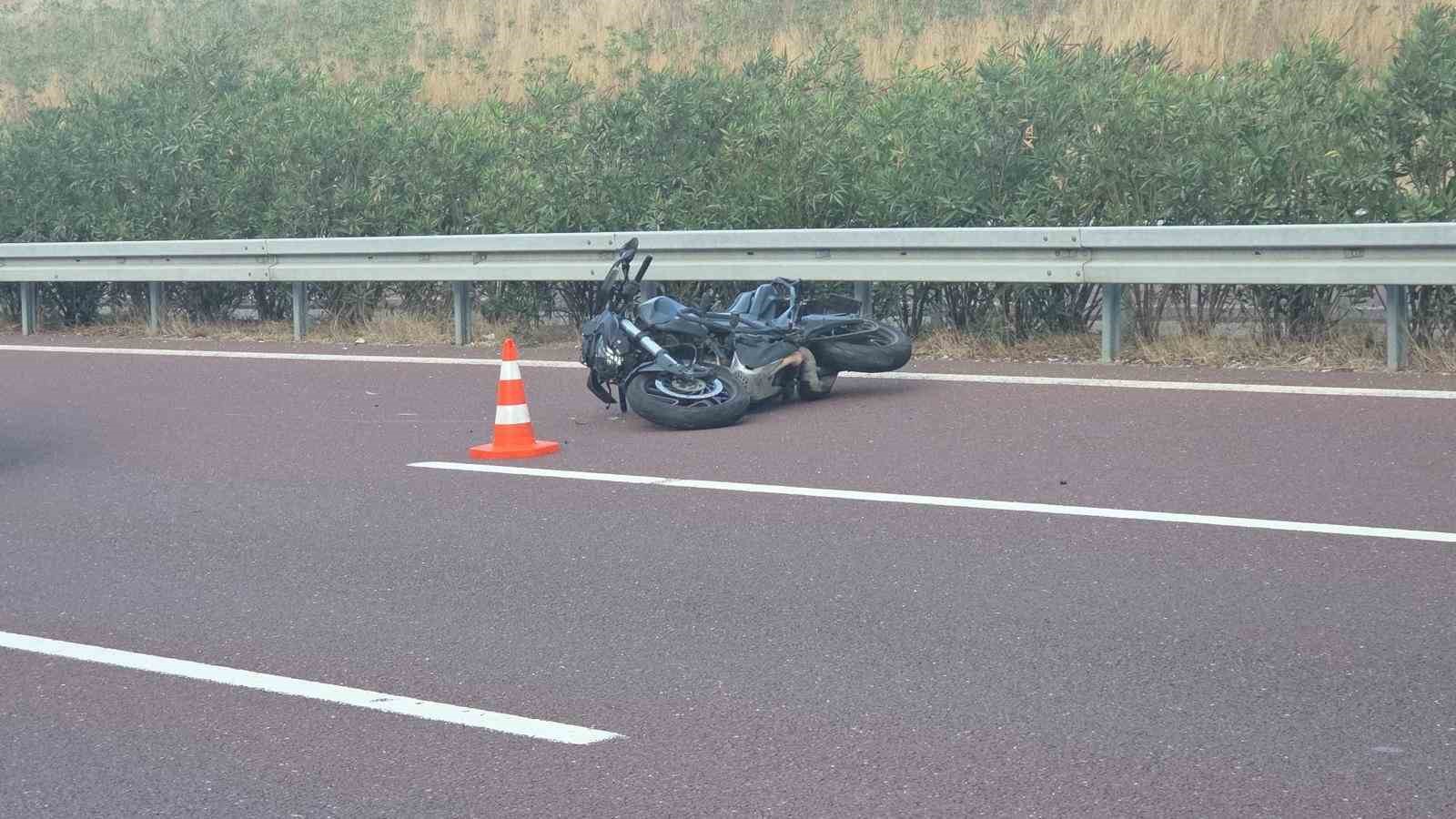 Kamyona çarpan motosiklet sürücüsü hayatını kaybetti