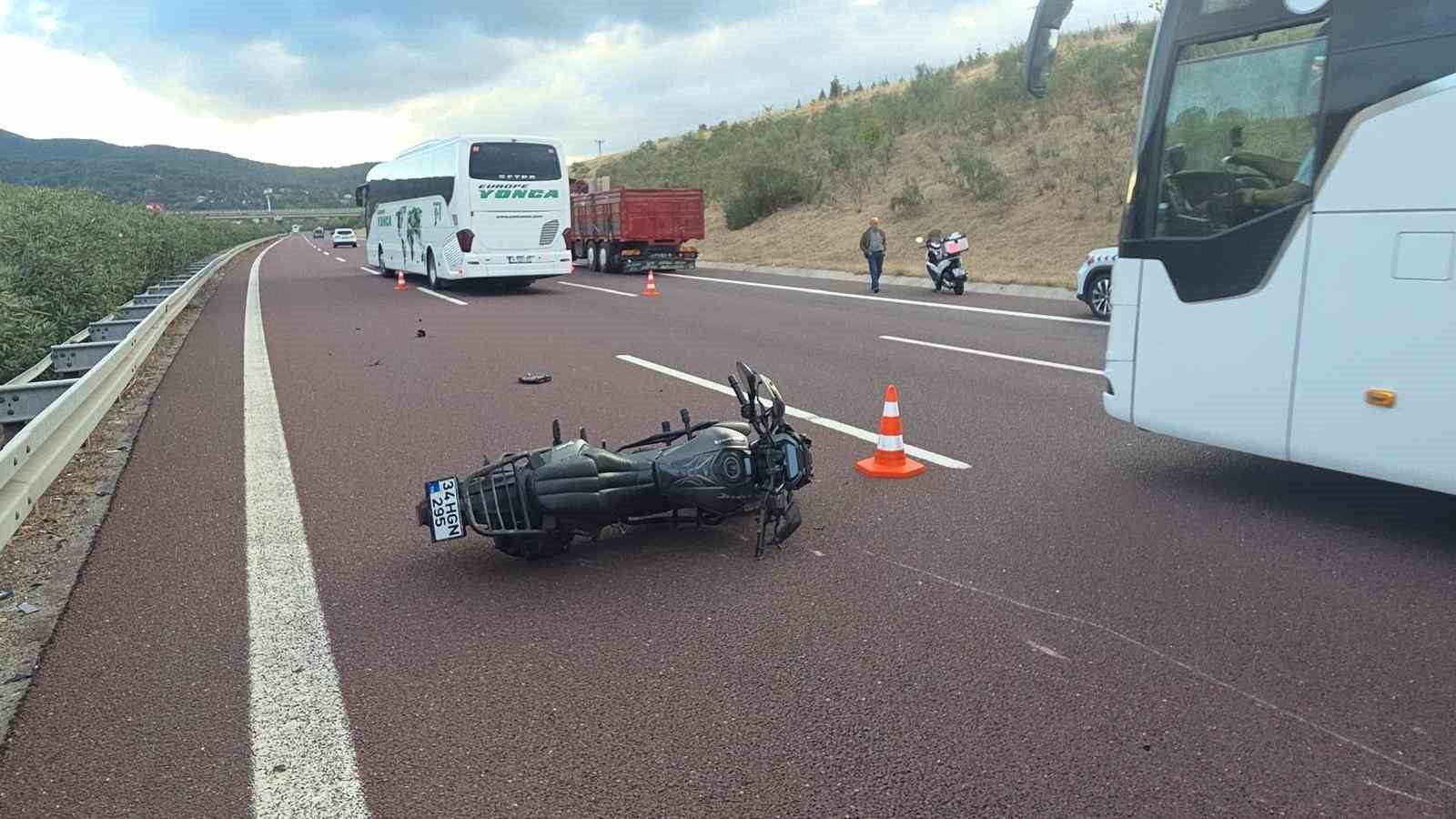 Kamyona çarpan motosiklet sürücüsü hayatını kaybetti
