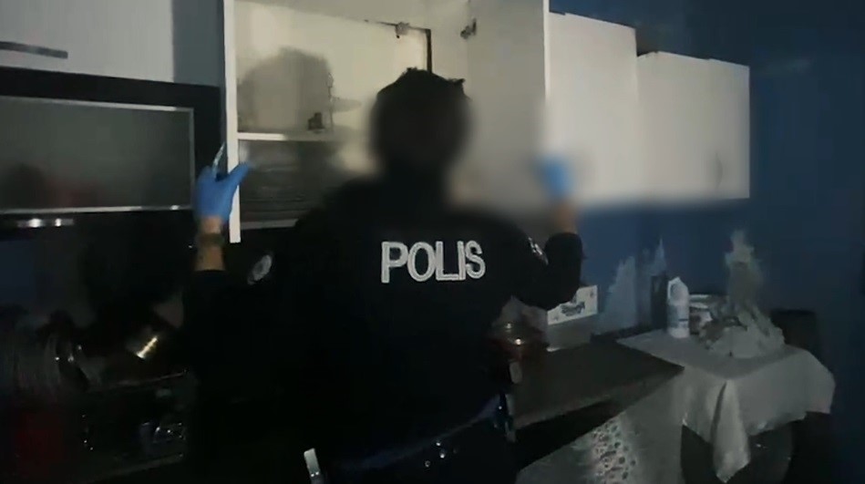 Bitlis merkezli 4 ilde yasa dışı bahis operasyonu: 9 şüpheli tutuklandı
