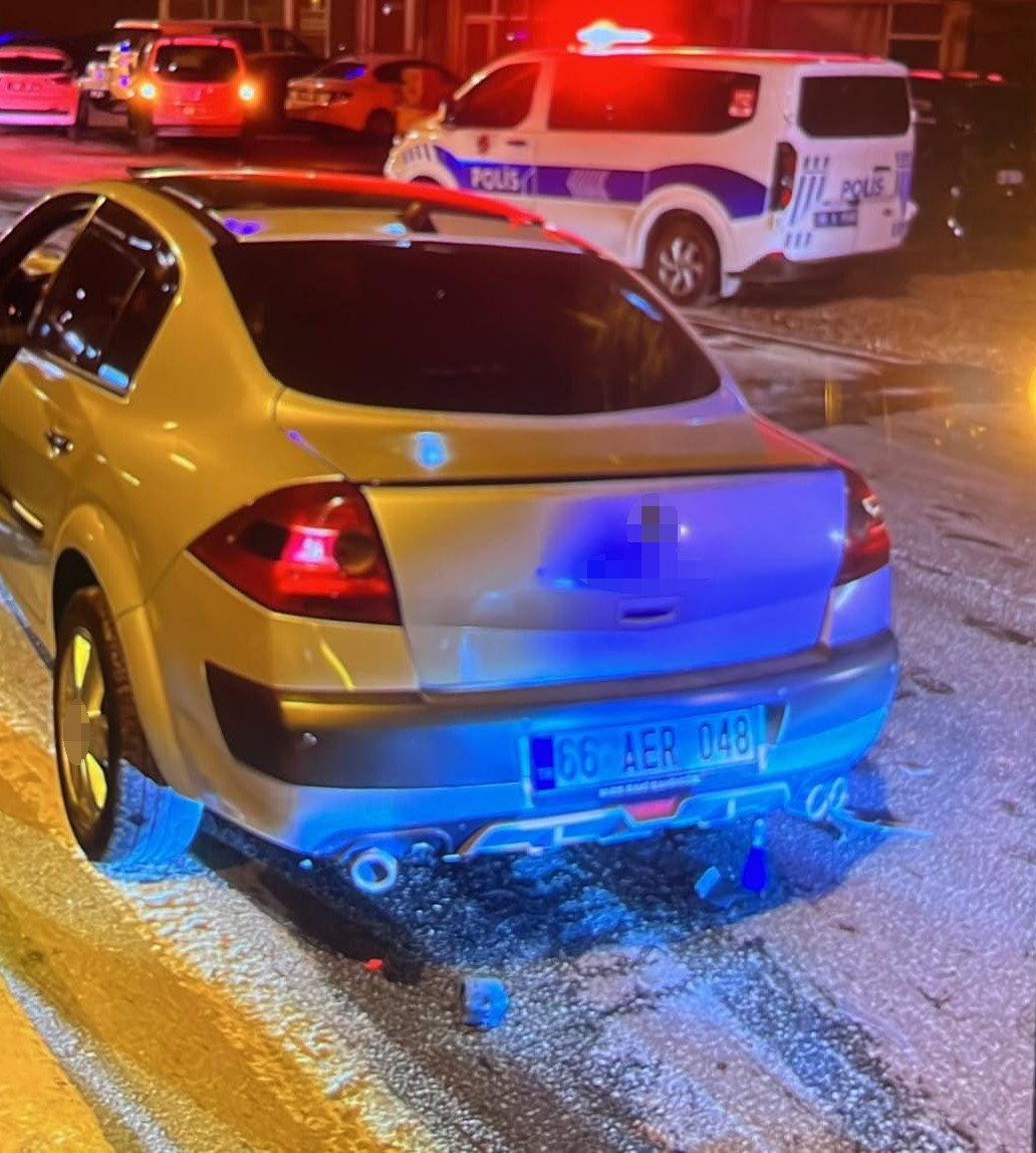 Yozgat’ta kamyonet ile otomobil çarpıştı: 5 yaralı